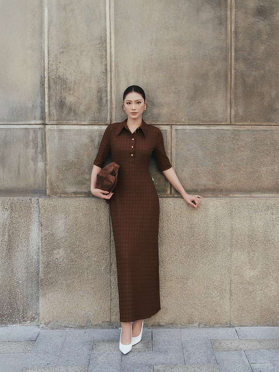 Váy tay lửng cổ đức